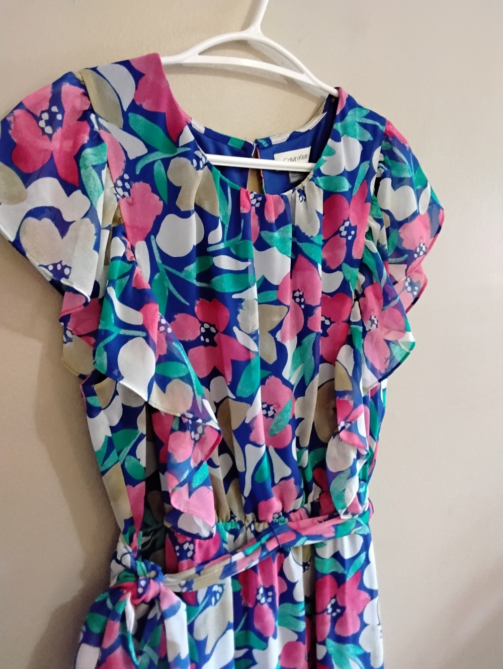 Calvin Klein Blue Floral Flutter Sleeve Dress with Tie Waist – Size 12 EUC - Picture 4 of 16